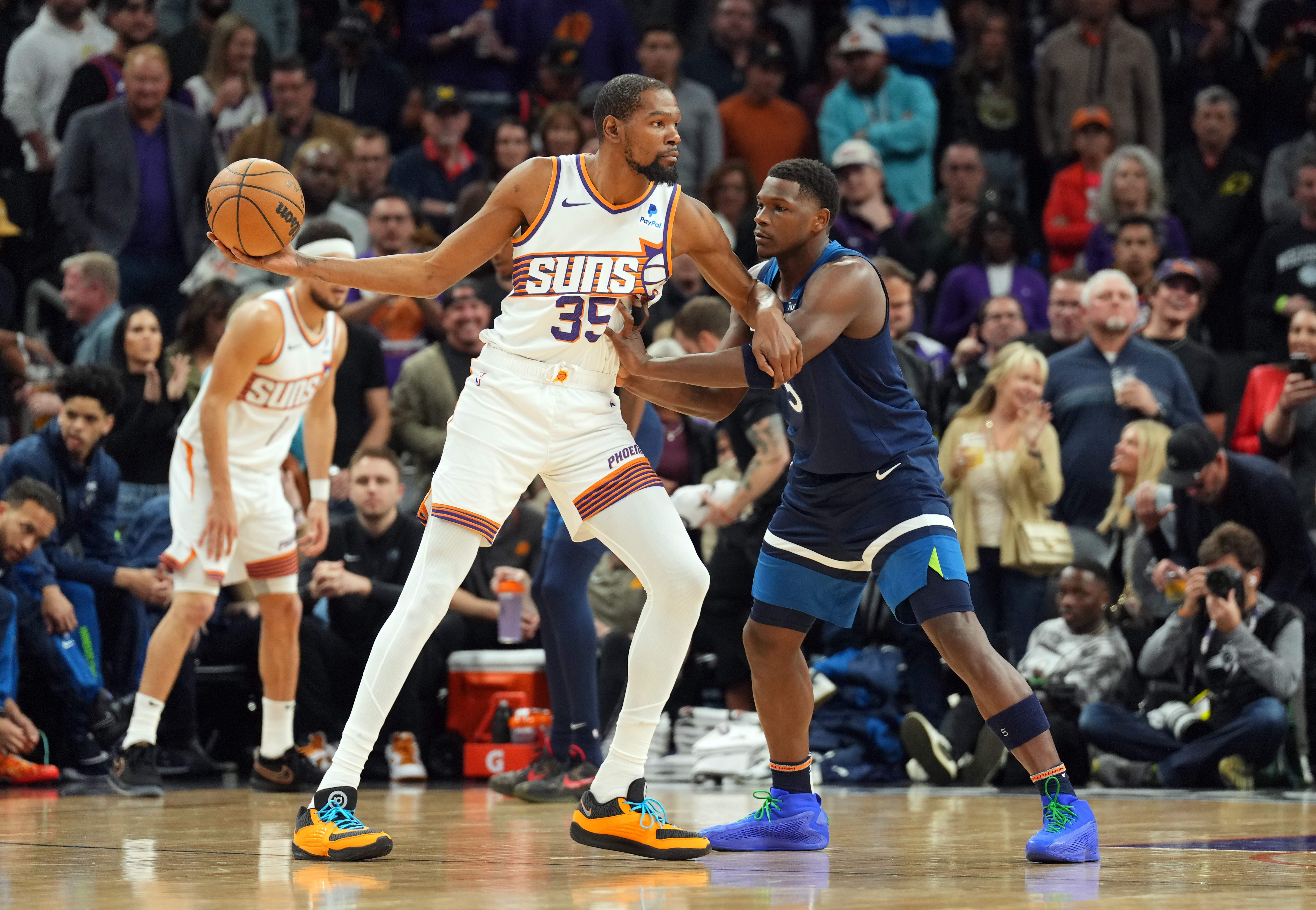 关于某NBA教练：我们防守杰伦-格林时很困难，他肯定能搭档布克的信息