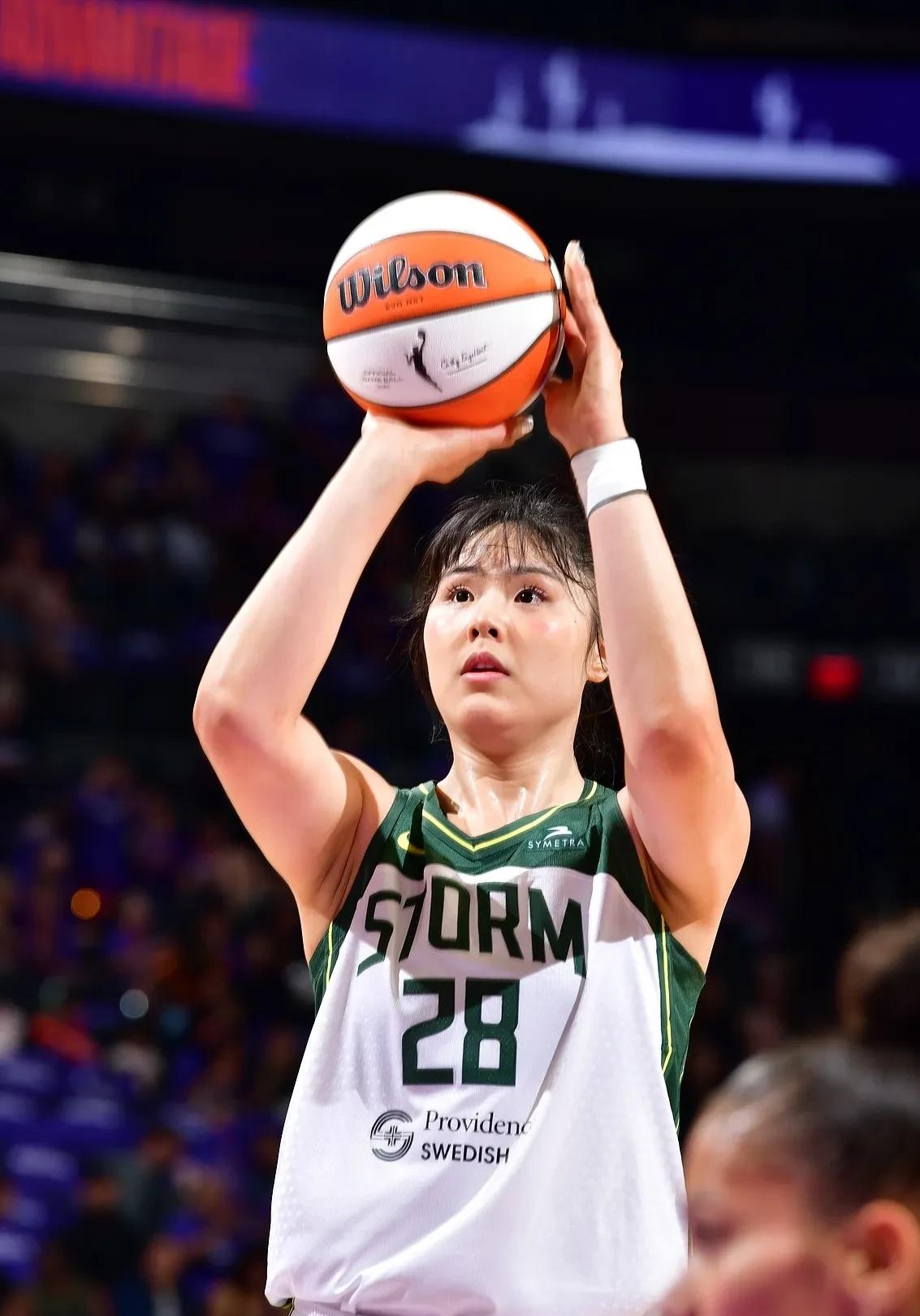 李月汝11分9板创赛季新高，助飞翼险胜太阳的简单介绍